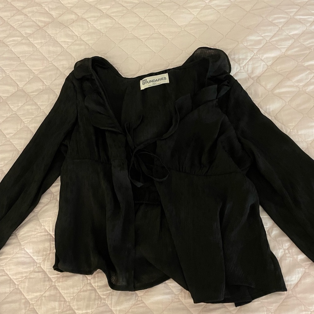 No Boundaries Black Long-Sleeve Tie-Front Blouse